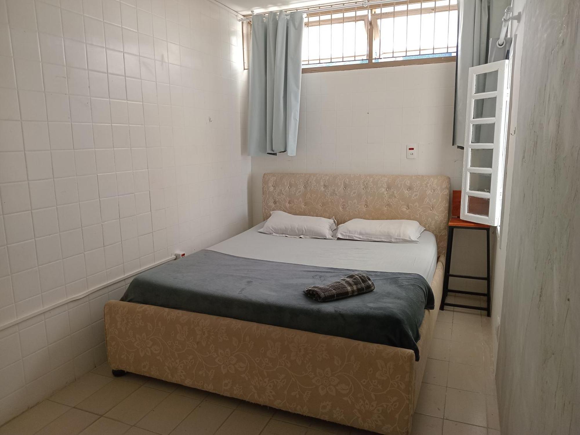 Apartamento Com Cozinha E Banheiro Privado Em Casa Ampla 130mt Da *